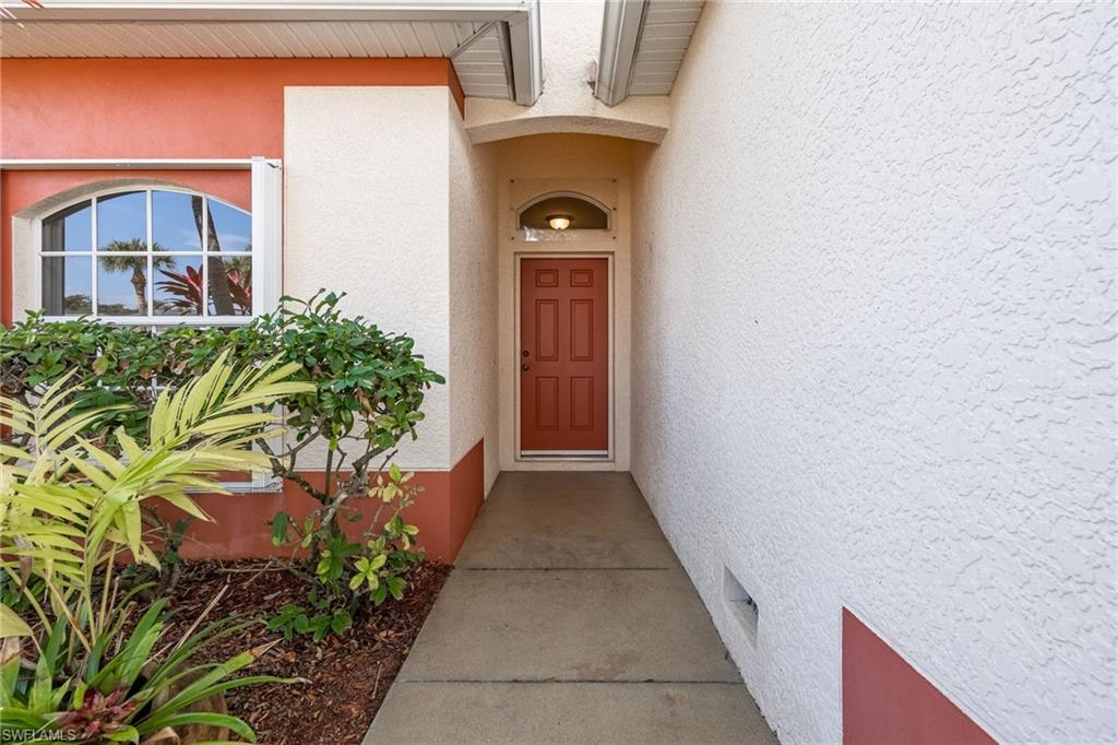 CALUSA PALMS - Residential