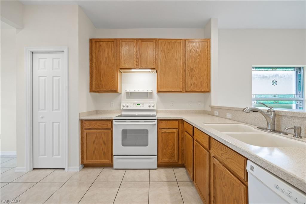 CALUSA PALMS - Residential