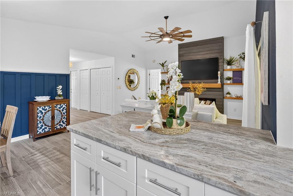 ROYAL WOODS - Residential