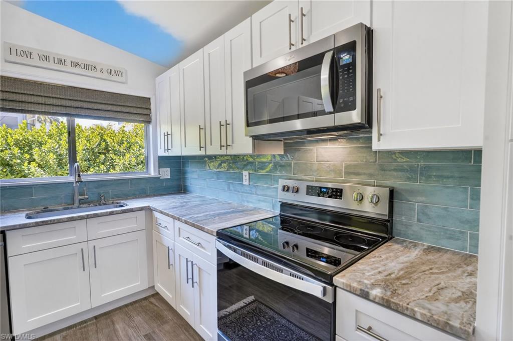 ROYAL WOODS - Residential