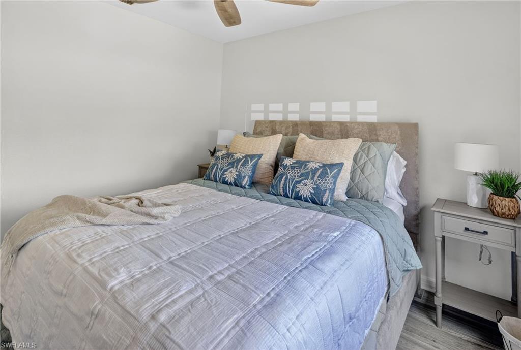 ROYAL WOODS - Residential