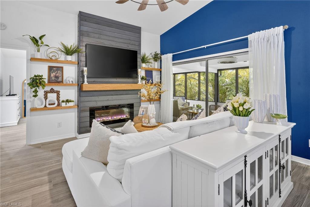 ROYAL WOODS - Residential