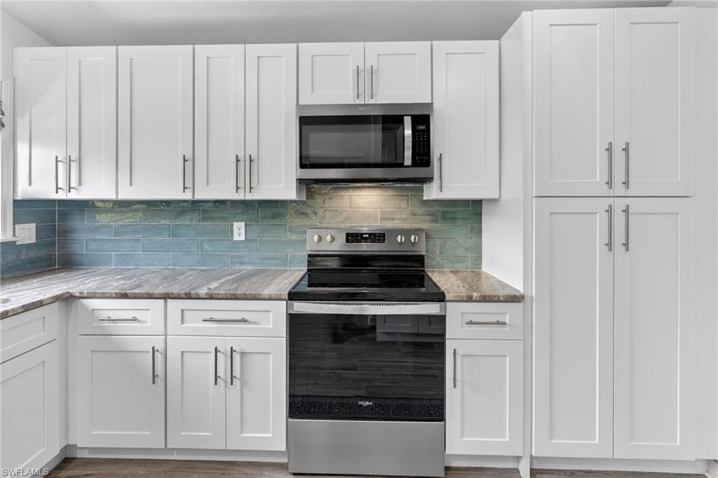 ROYAL WOODS - Residential