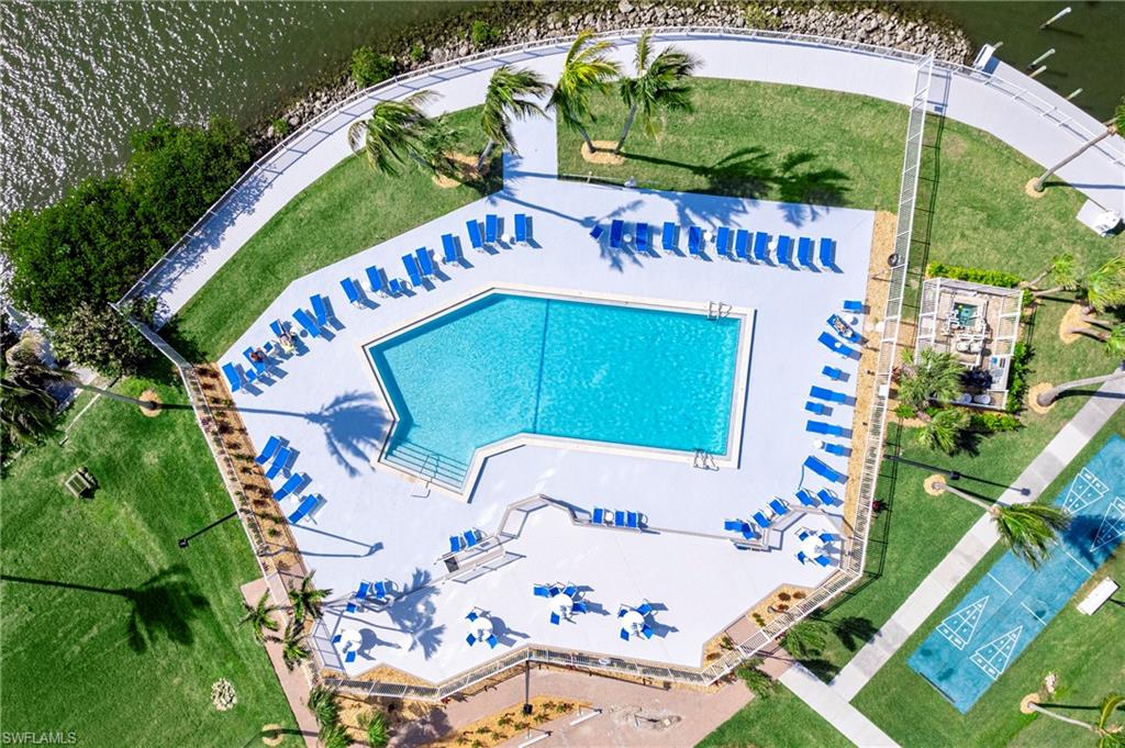 BOARDWALK CAPER - Residential