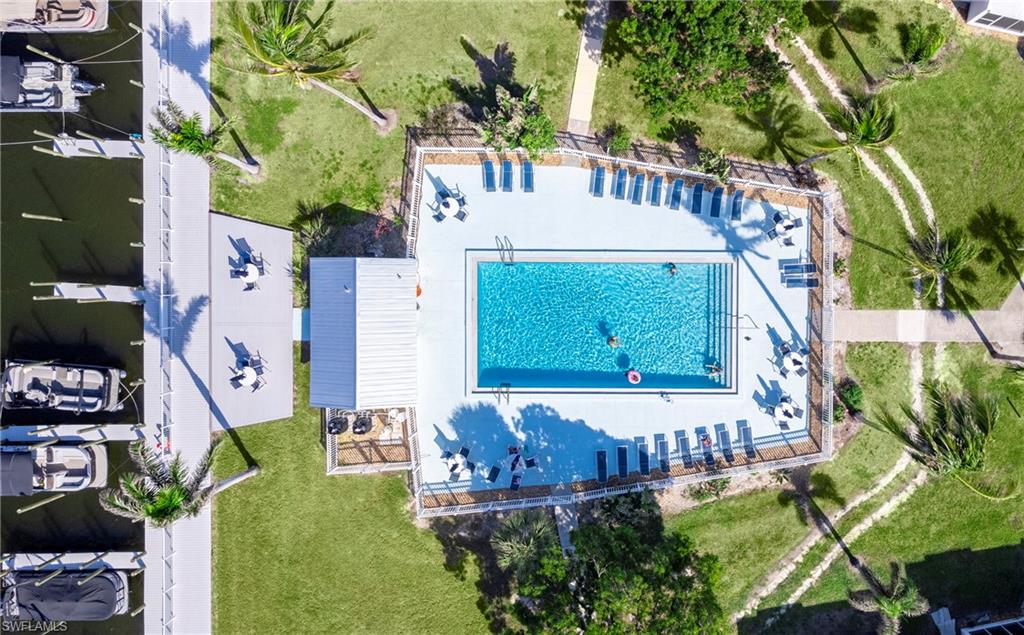 BOARDWALK CAPER - Residential