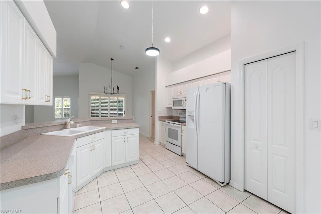 STONEYBROOK - Residential