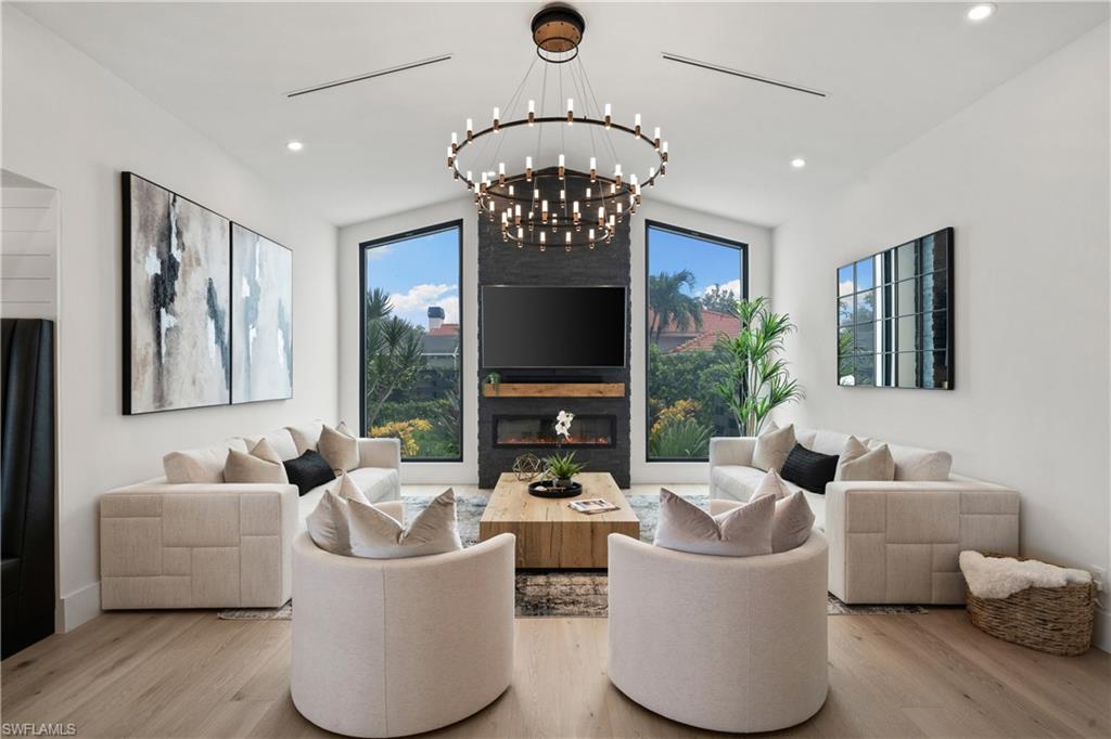 THE VINES - Residential Lease