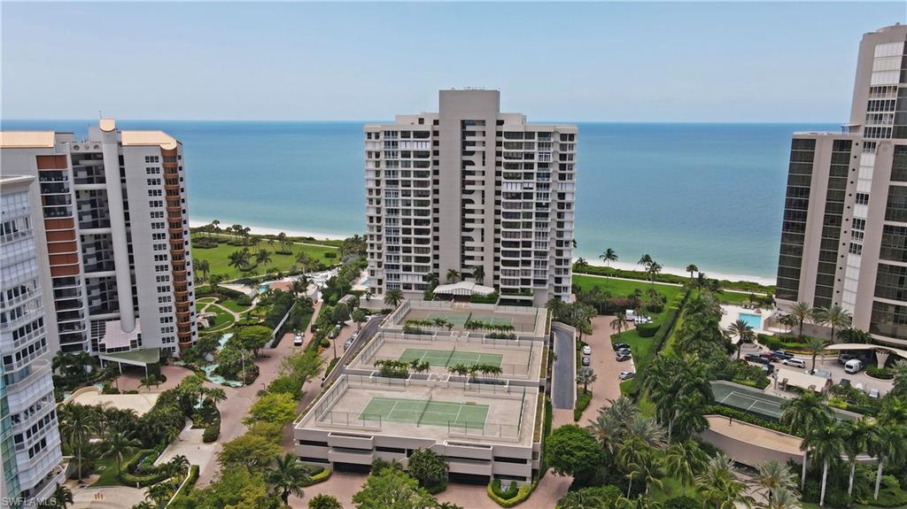 PARK PLAZA - Residential