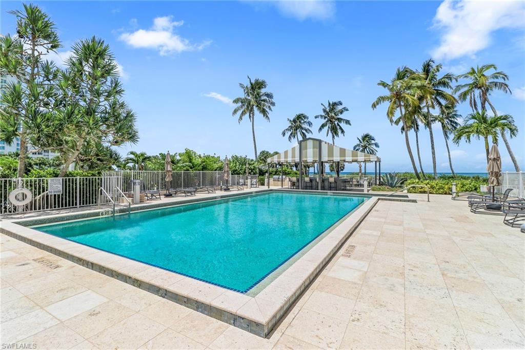 PARK PLAZA - Residential