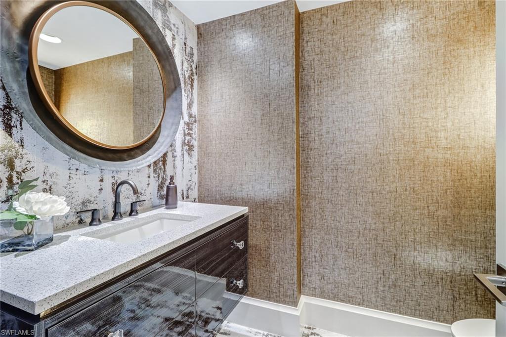 PARK PLAZA - Residential