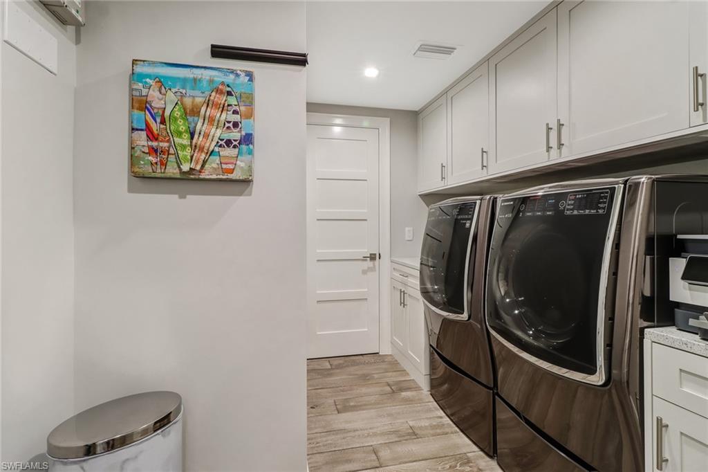 PARK PLAZA - Residential