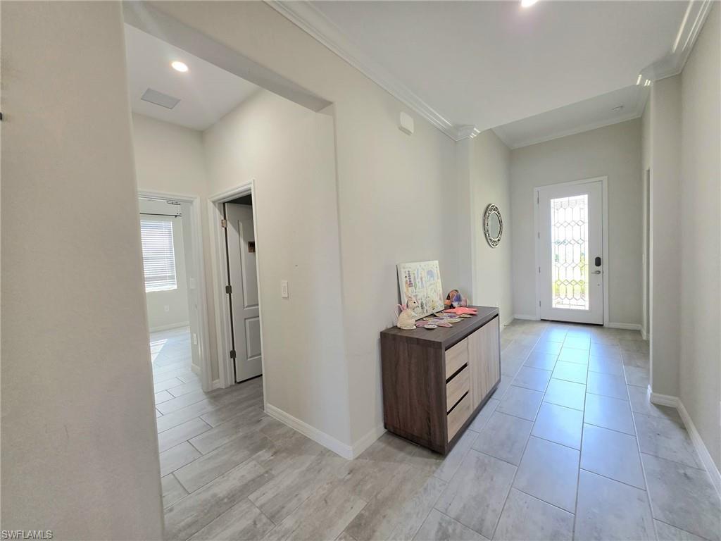 HAMPTON LAKES - Residential Lease