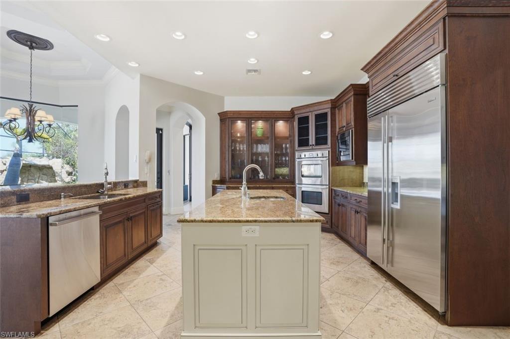 DA VINCI ESTATES - Residential