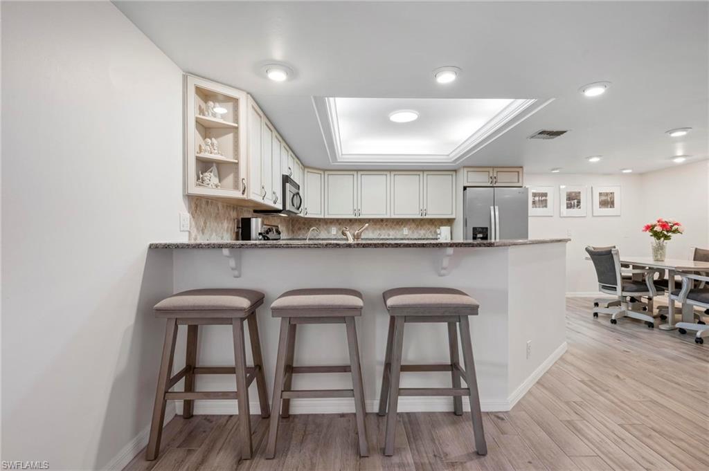 RIVER VIEW OF CAPE CORAL - Residential