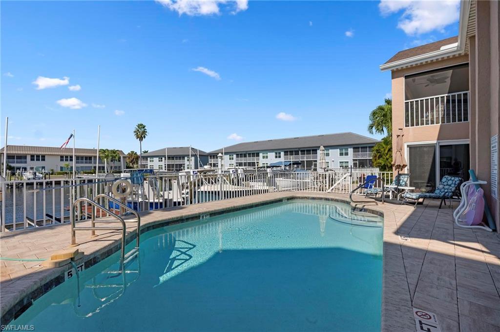 RIVER VIEW OF CAPE CORAL - Residential
