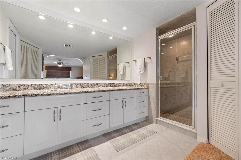 RIVER VIEW OF CAPE CORAL - Residential