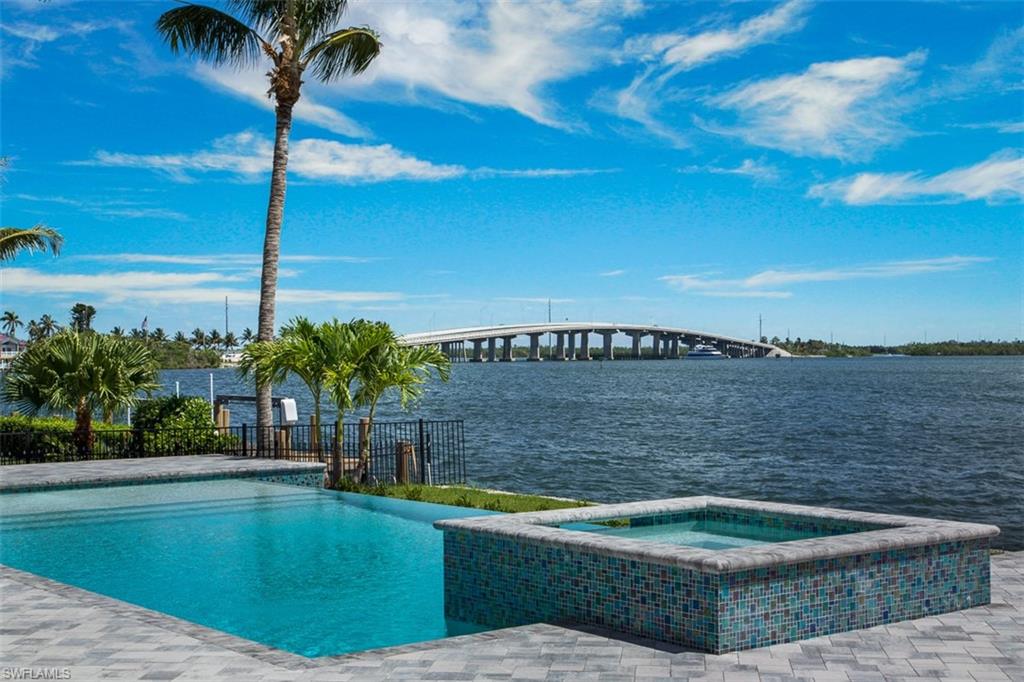 MARCO BEACH - Residential