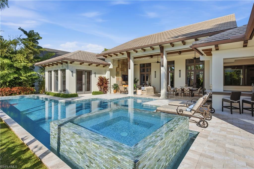 MOORINGS - Residential