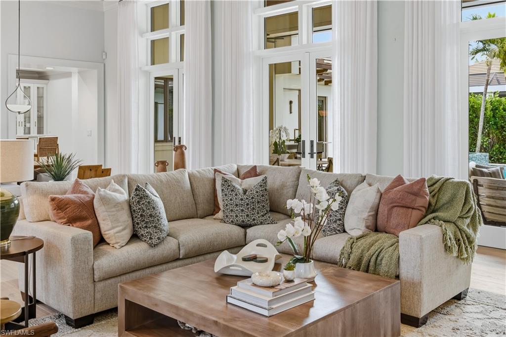 MOORINGS - Residential