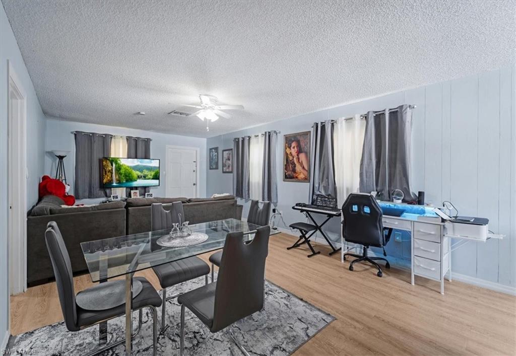 NAPLES MANOR - Residential