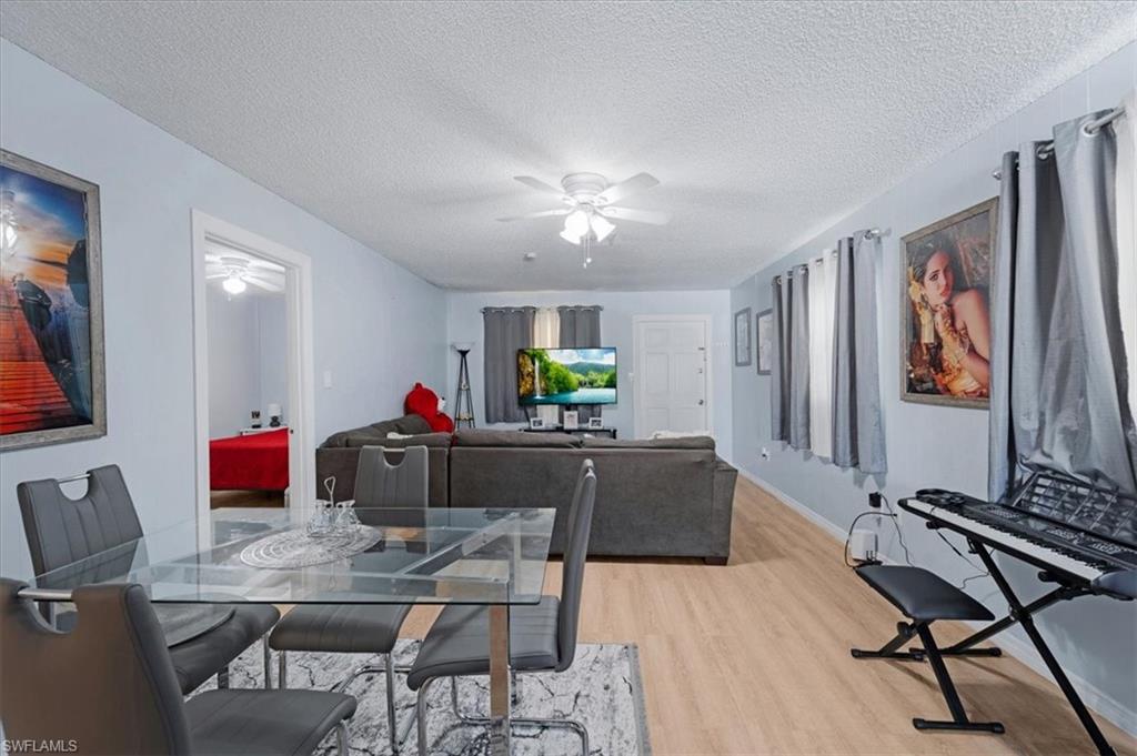 NAPLES MANOR - Residential