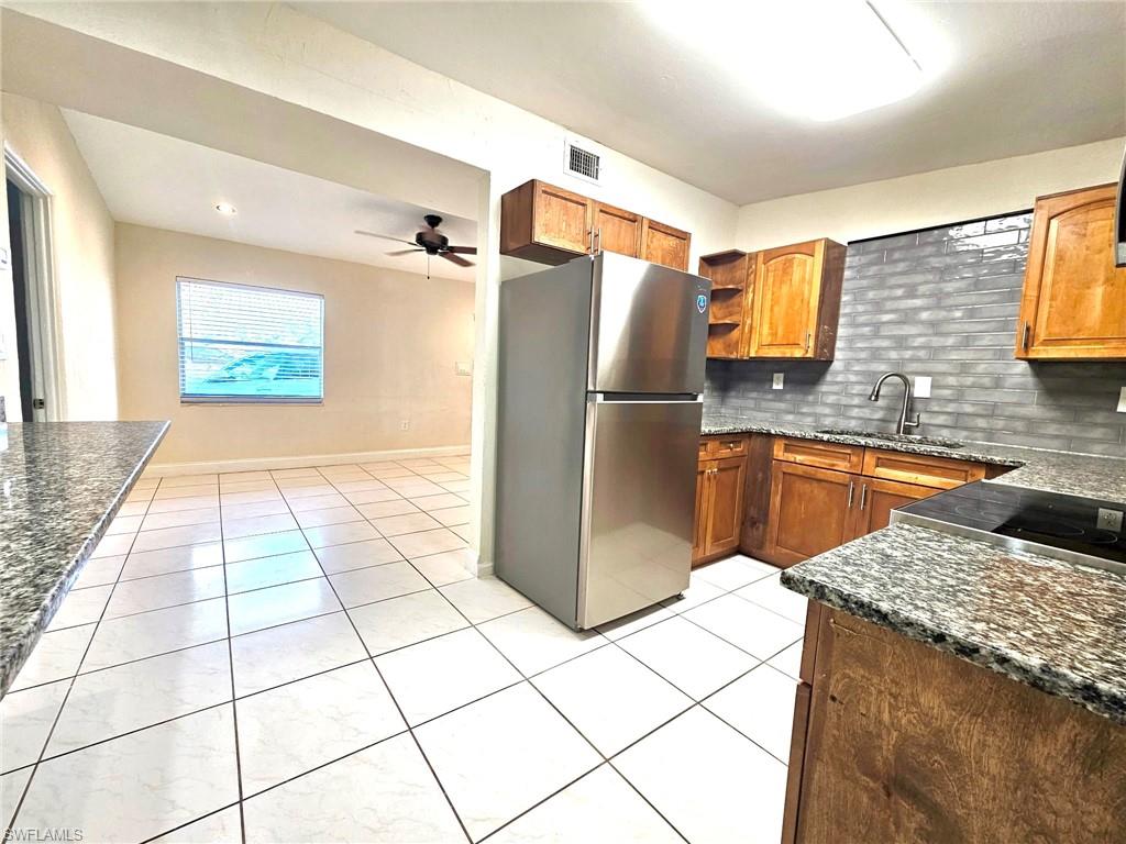 BROOKHILL - Residential Lease