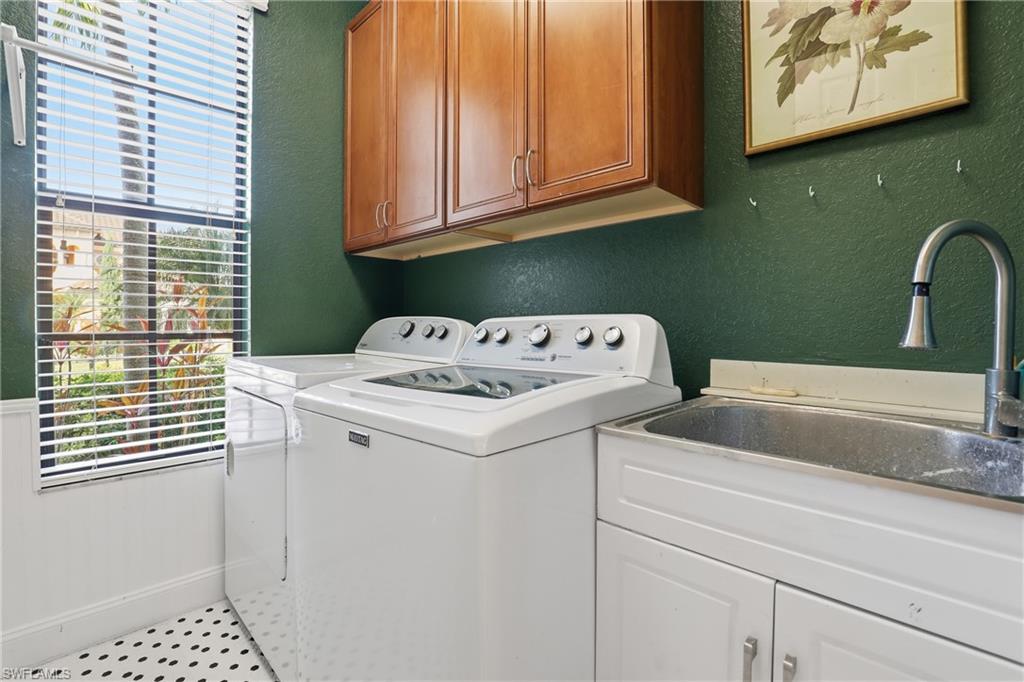 TROPICAL COVE - Residential