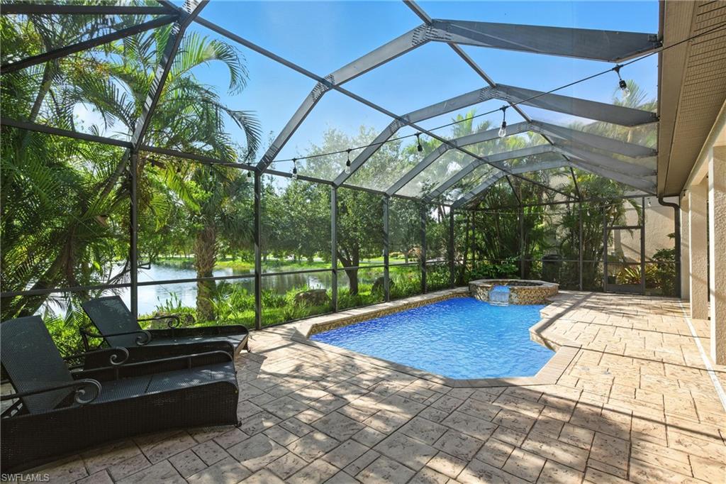 TROPICAL COVE - Residential