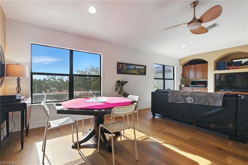 TROPICAL COVE - Residential