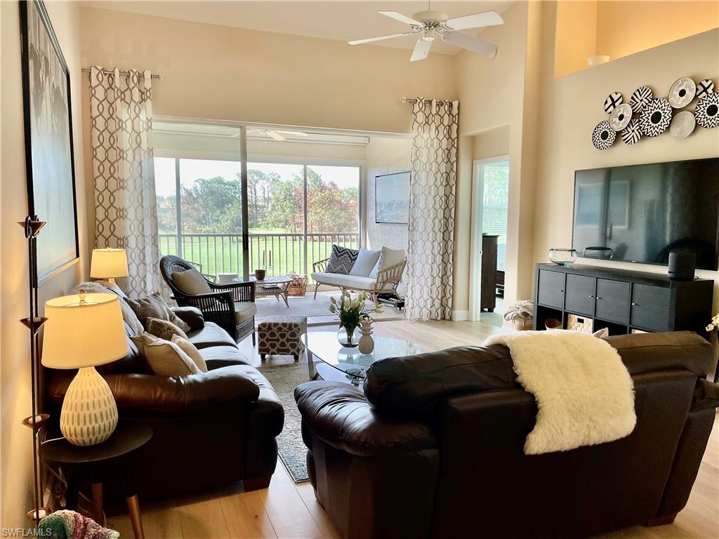 SUNSET STREAM - Residential