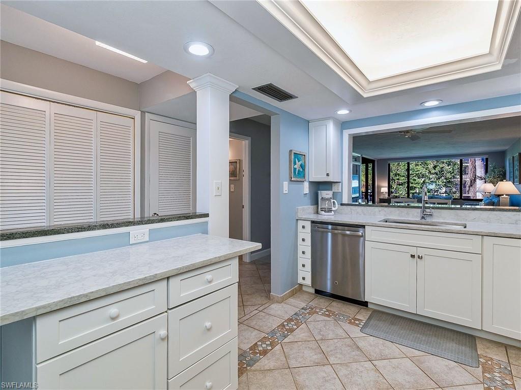 LOGGERHEAD CAY CONDO - Residential