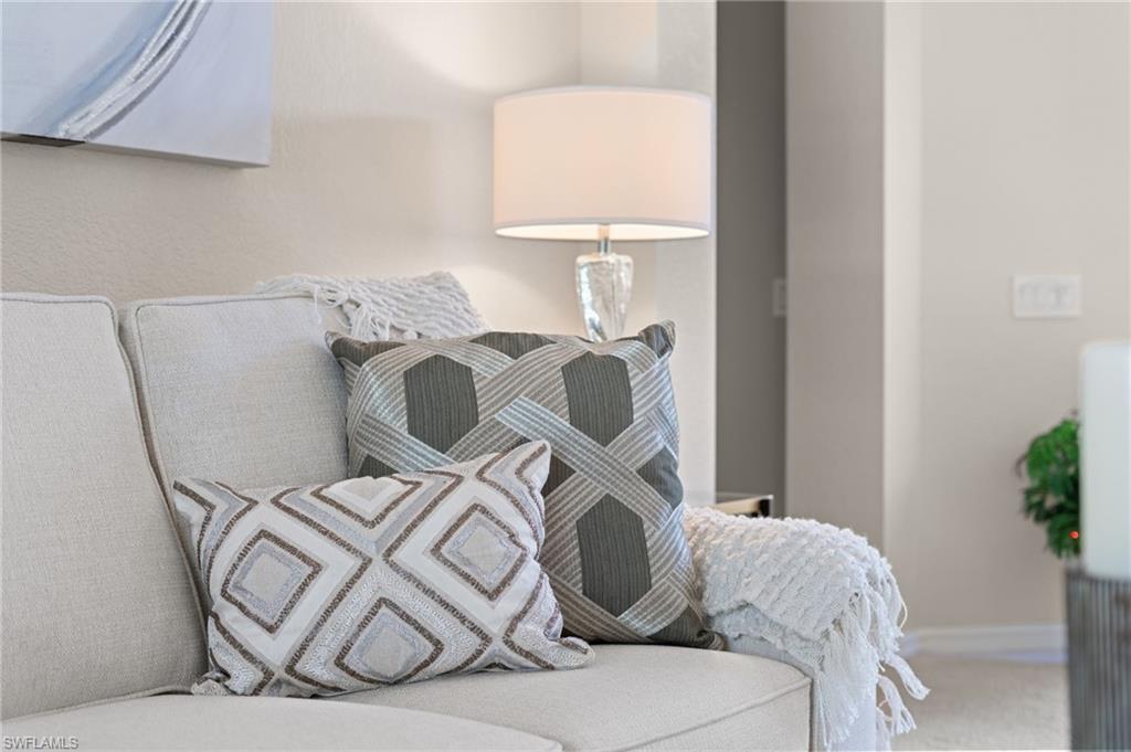 HAWTHORNE ESTATES - Residential