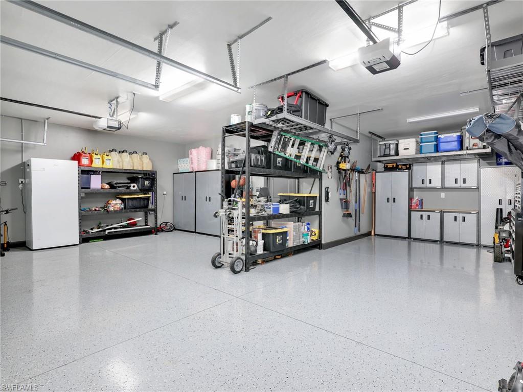 NORTHRIDGE - Residential