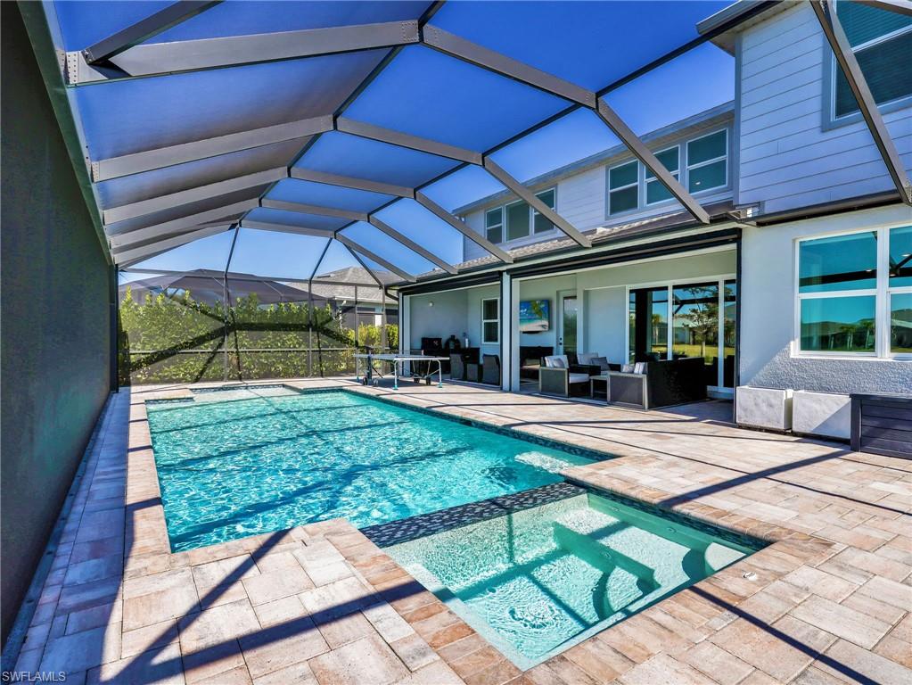 NORTHRIDGE - Residential