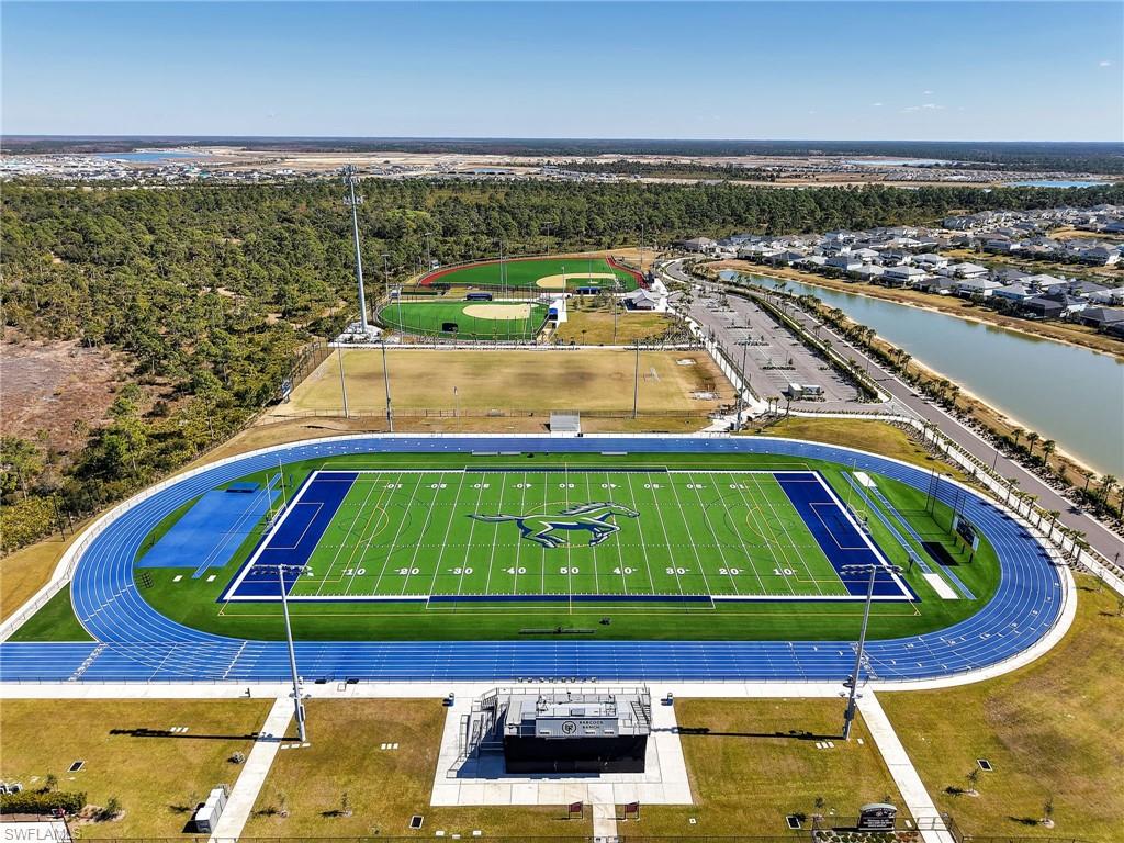 NORTHRIDGE - Residential