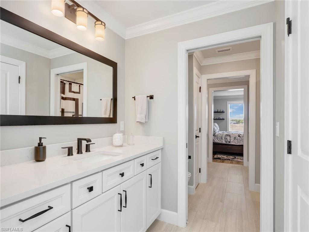 NORTHRIDGE - Residential