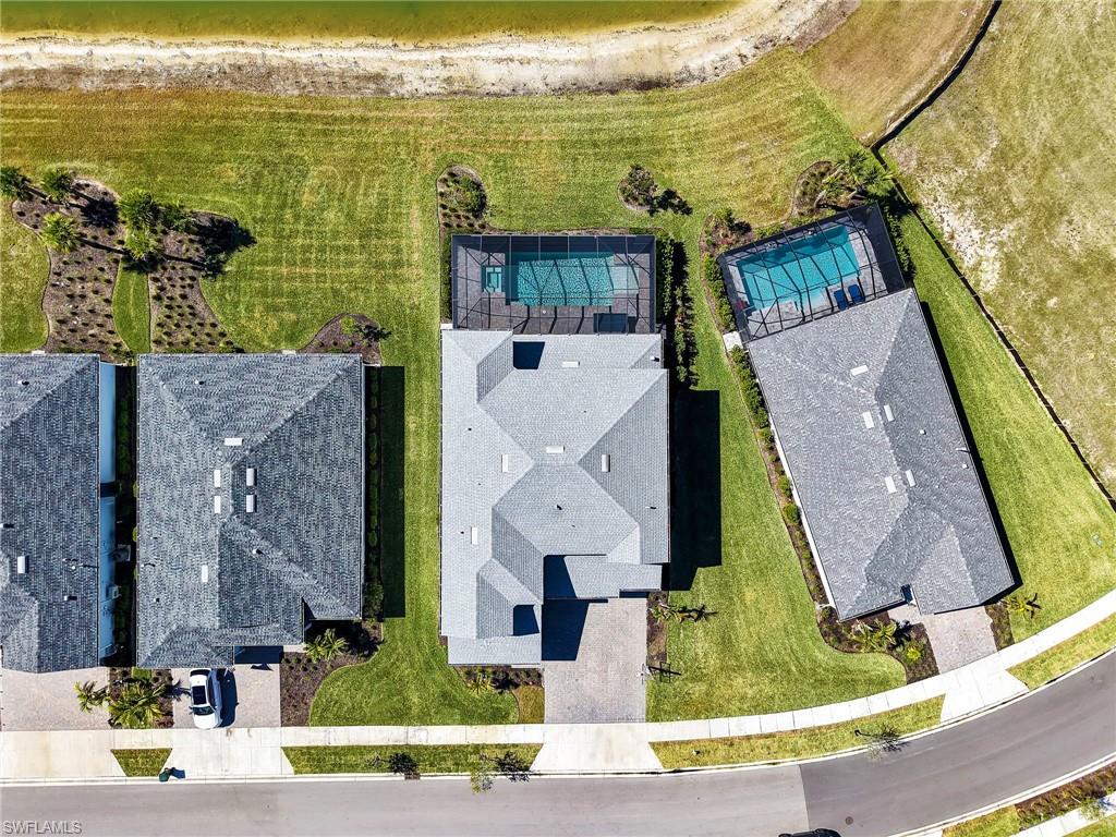 NORTHRIDGE - Residential