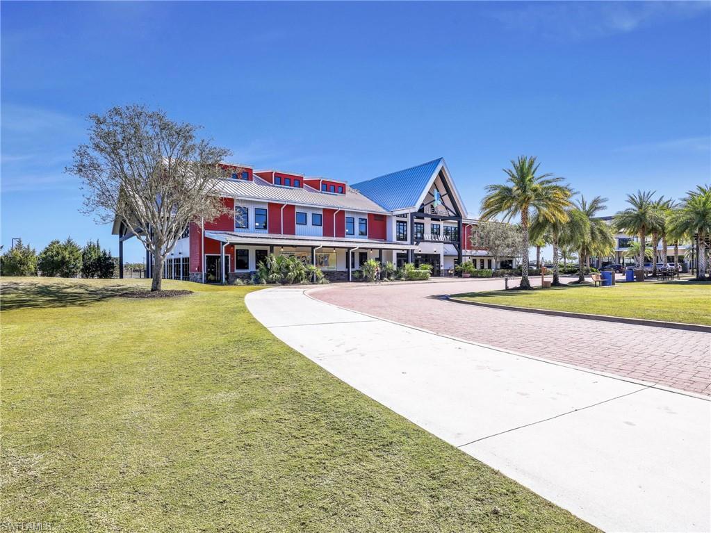 NORTHRIDGE - Residential