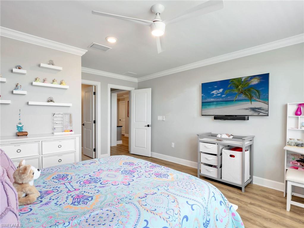 NORTHRIDGE - Residential