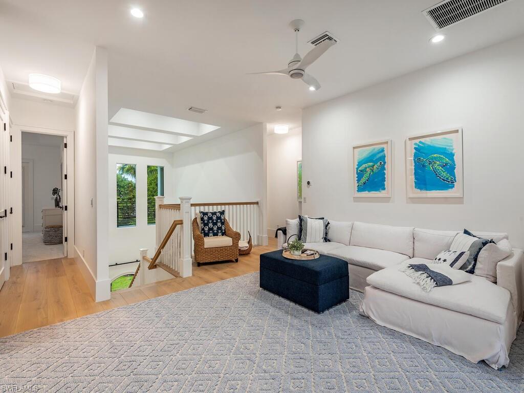 MOORINGS - Residential