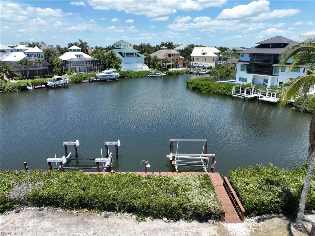 BAYFRONT GARDENS - Land