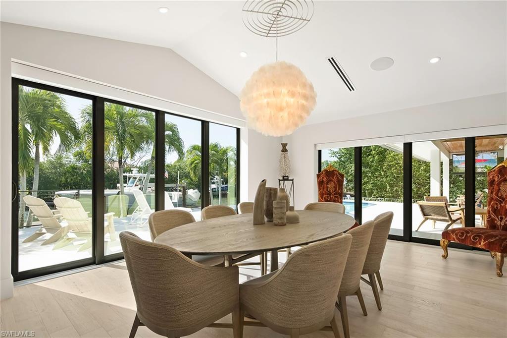 OYSTER BAY - Residential