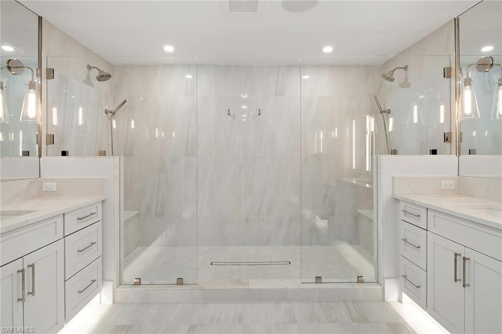 OYSTER BAY - Residential