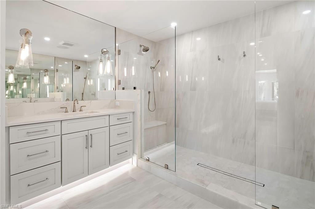 OYSTER BAY - Residential