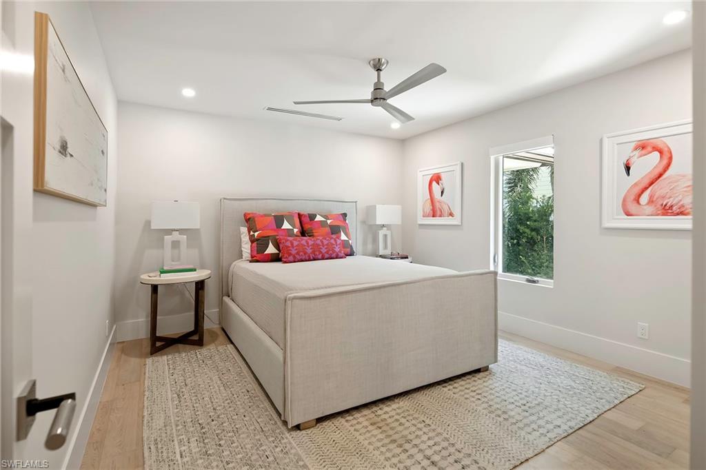 OYSTER BAY - Residential