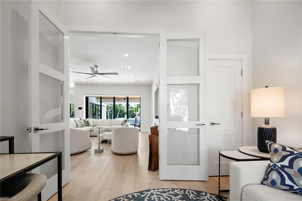 OYSTER BAY - Residential