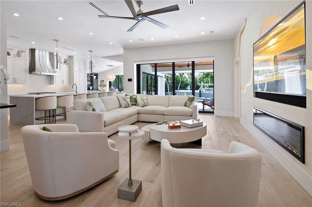 OYSTER BAY - Residential