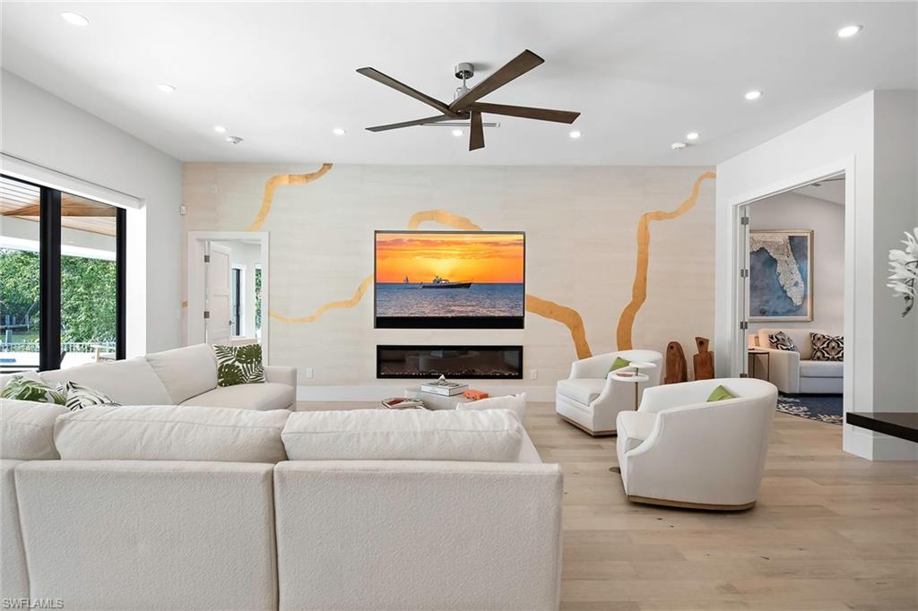 OYSTER BAY - Residential