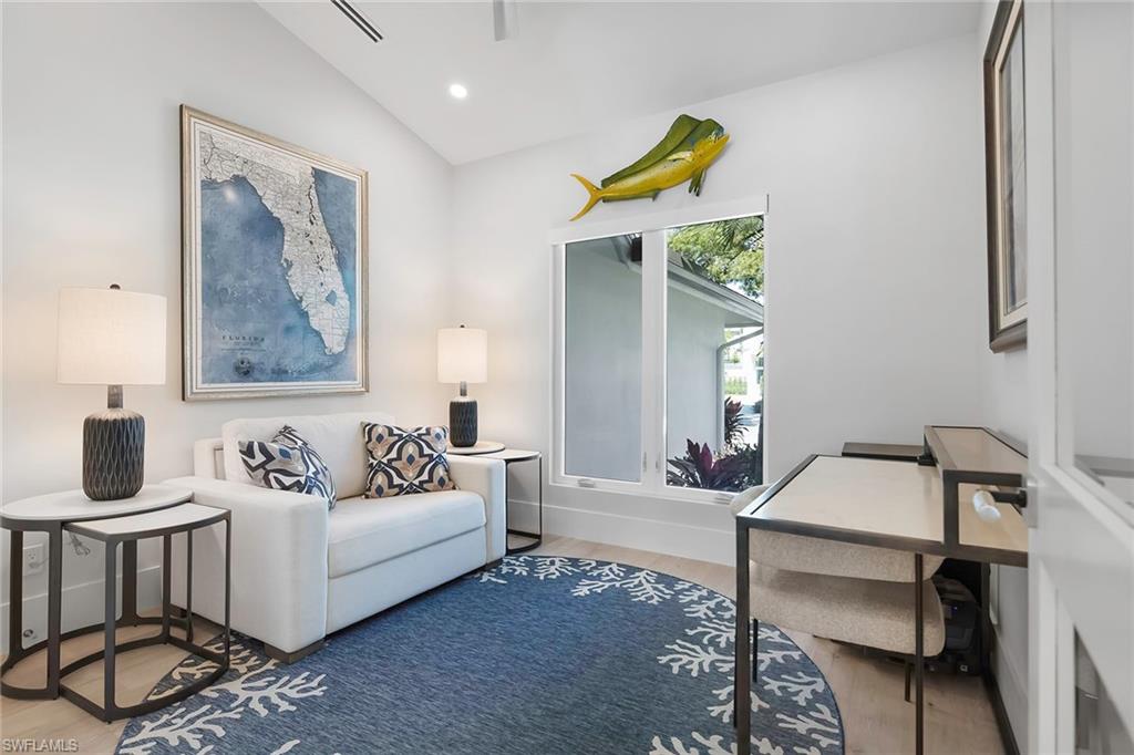 OYSTER BAY - Residential