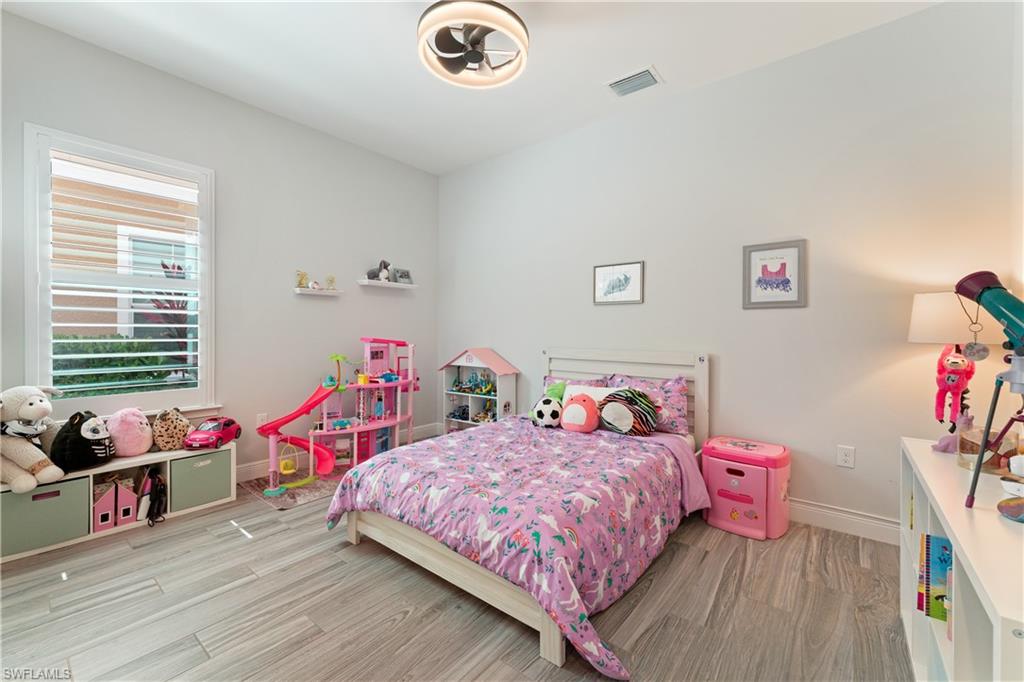 COMPASS LANDING - Residential